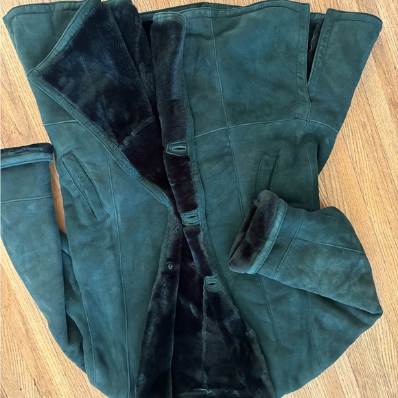 Vintage Green Shearling Coat - Picture 6 of 6